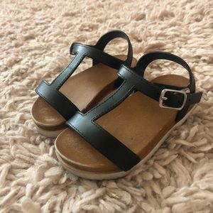 Toddler size 5 black t-strap sandals